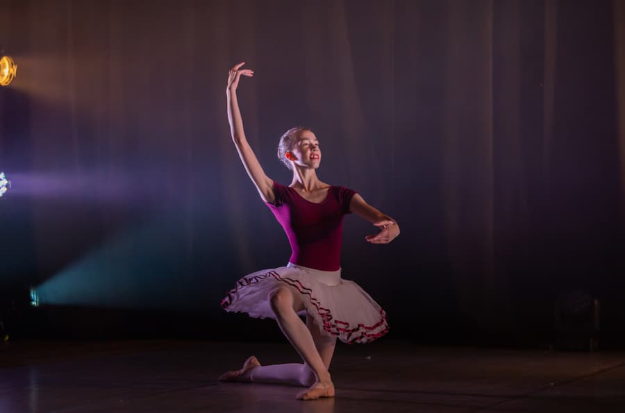 Cranleigh School pupil pirouettes to National Ballet Senior Associateship